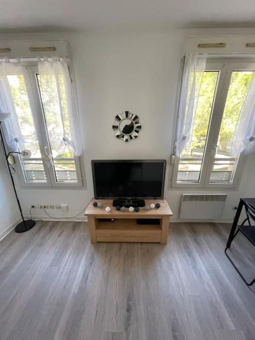 Petit Nid Douillet - Studio - Rives Du Lez - Wifi Apartment Монпелие Екстериор снимка